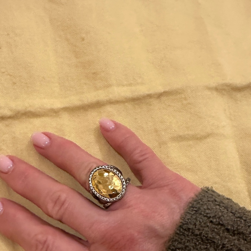 Elegant Silver and Yellow Gemstone Ring